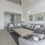 Villa Isabella, Luxury With Heated Pool Ocean View In Adeje, Tenerife