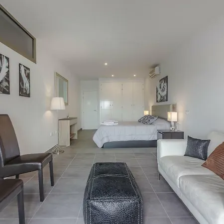 Isabella, Luxury With Heated Pool Ocean View In Adeje, Tenerife Vila *