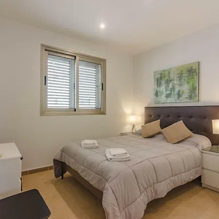 Isabella, Luxury With Heated Pool Ocean View In Adeje, Tenerife Vila