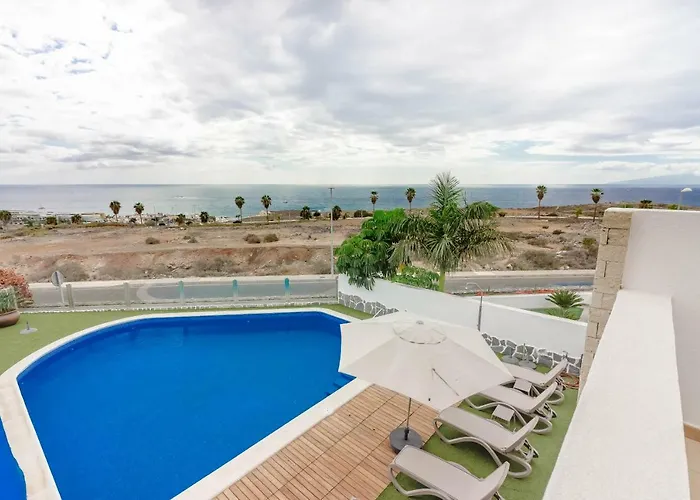 Isabella, Luxury With Heated Pool Ocean View In Adeje, Tenerife
