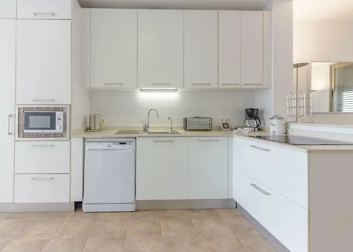 Isabella, Luxury With Heated Pool Ocean View In Adeje, Tenerife *