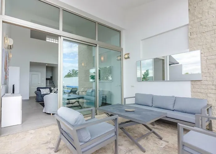 别墅 Isabella, Luxury With Heated Pool Ocean View In Adeje, Tenerife