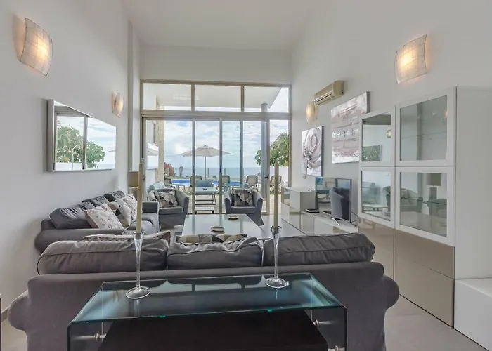 Villa Isabella, Luxury With Heated Pool Ocean View In Adeje, Tenerife Costa Adeje