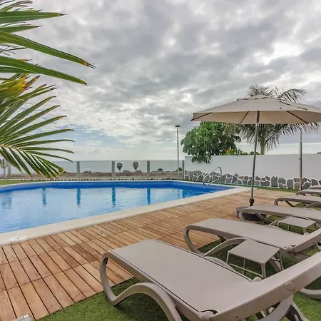Villa Isabella, Luxury With Heated Pool Ocean View In Adeje, Tenerife *