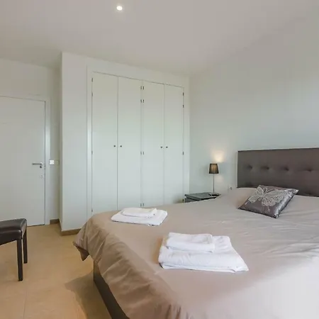 Villa Isabella, Luxury With Heated Pool Ocean View In Adeje, Tenerife *