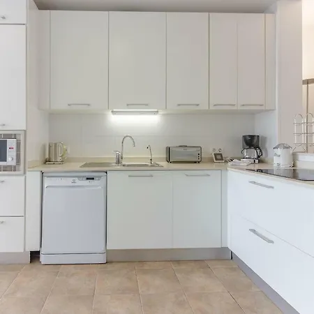 Isabella, Luxury With Heated Pool Ocean View In Adeje, Tenerife *