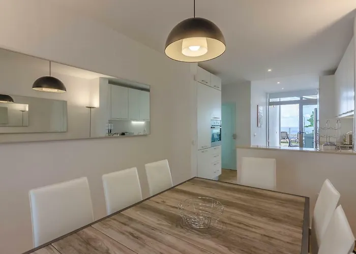 Villa Isabella, Luxury With Heated Pool Ocean View In Adeje, Tenerife *