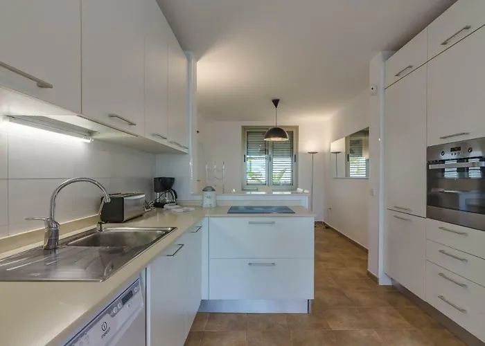 Вилла Isabella, Luxury With Heated Pool Ocean View In Adeje, Tenerife *