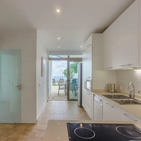فيلة Isabella, Luxury With Heated Pool Ocean View In Adeje, Tenerife أذيخي
