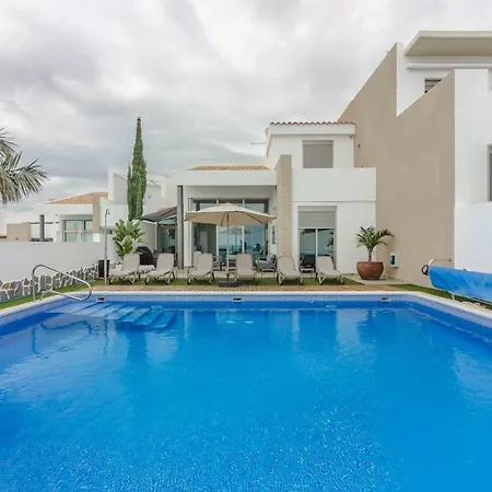 Isabella, Luxury With Heated Pool Ocean View In Adeje, Tenerife أذيخي