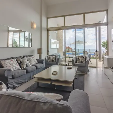 Isabella, Luxury With Heated Pool Ocean View In Adeje, Tenerife アデヘ