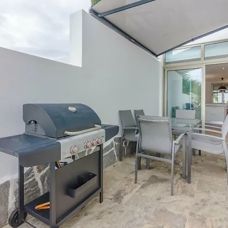 فيلة Isabella, Luxury With Heated Pool Ocean View In Adeje, Tenerife أذيخي