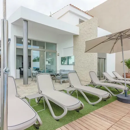 Isabella, Luxury With Heated Pool Ocean View In Adeje, Tenerife