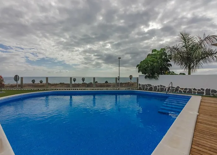 Isabella, Luxury With Heated Pool Ocean View In Adeje, Tenerife * アデヘ