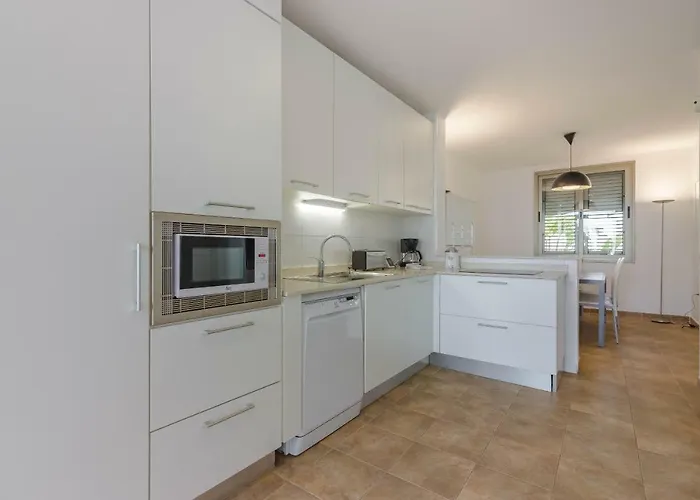 Isabella, Luxury With Heated Pool Ocean View In Adeje, Tenerife